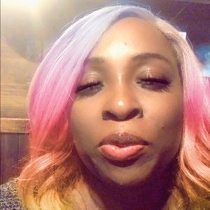 Meet your Posher, Welda